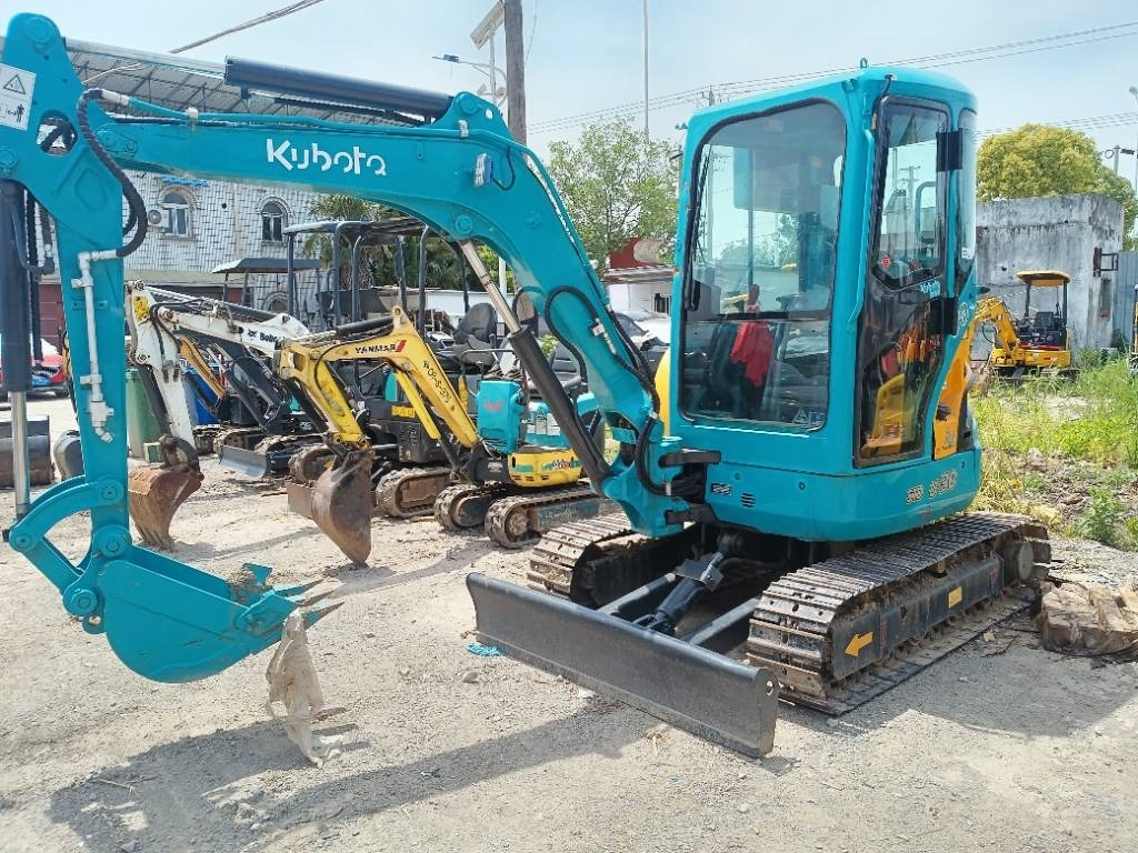 Kubota U 30 - Мини багер: снимка 2 Kubota U 30 - Мини багер: снимка 2