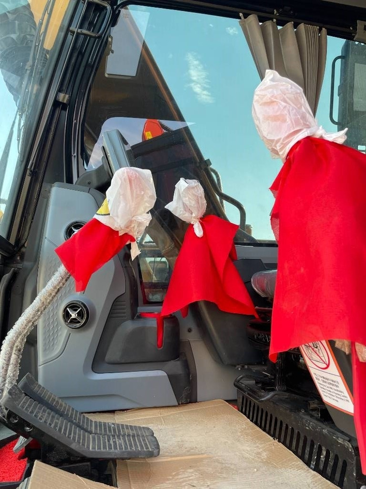 Верижен багер Sany SY 135 C: снимка 6