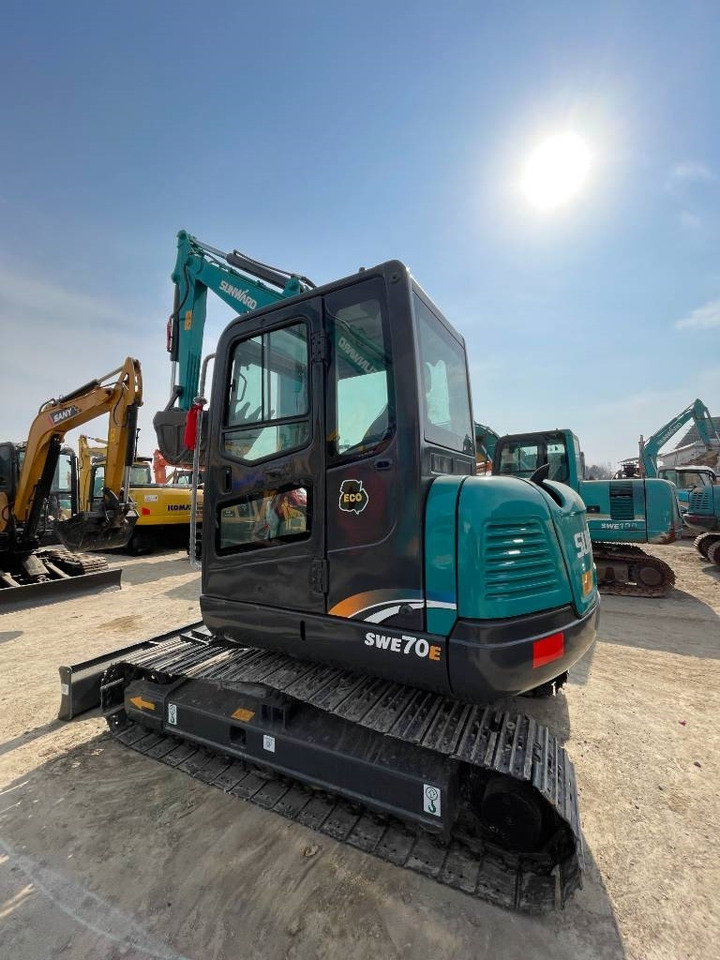 Sunward SWE 70 E - Мини багер: снимка 4 Sunward SWE 70 E - Мини багер: снимка 4