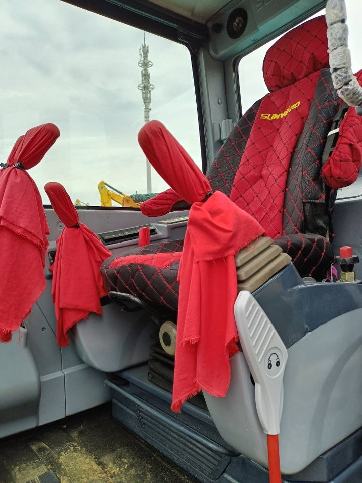 Sunward SWE 70 - Верижен багер: снимка 5 Sunward SWE 70 - Верижен багер: снимка 5