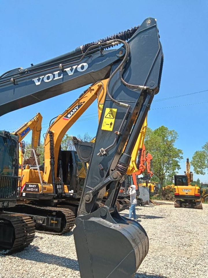 Volvo EC 140 B - Верижен багер: снимка 3 Volvo EC 140 B - Верижен багер: снимка 3