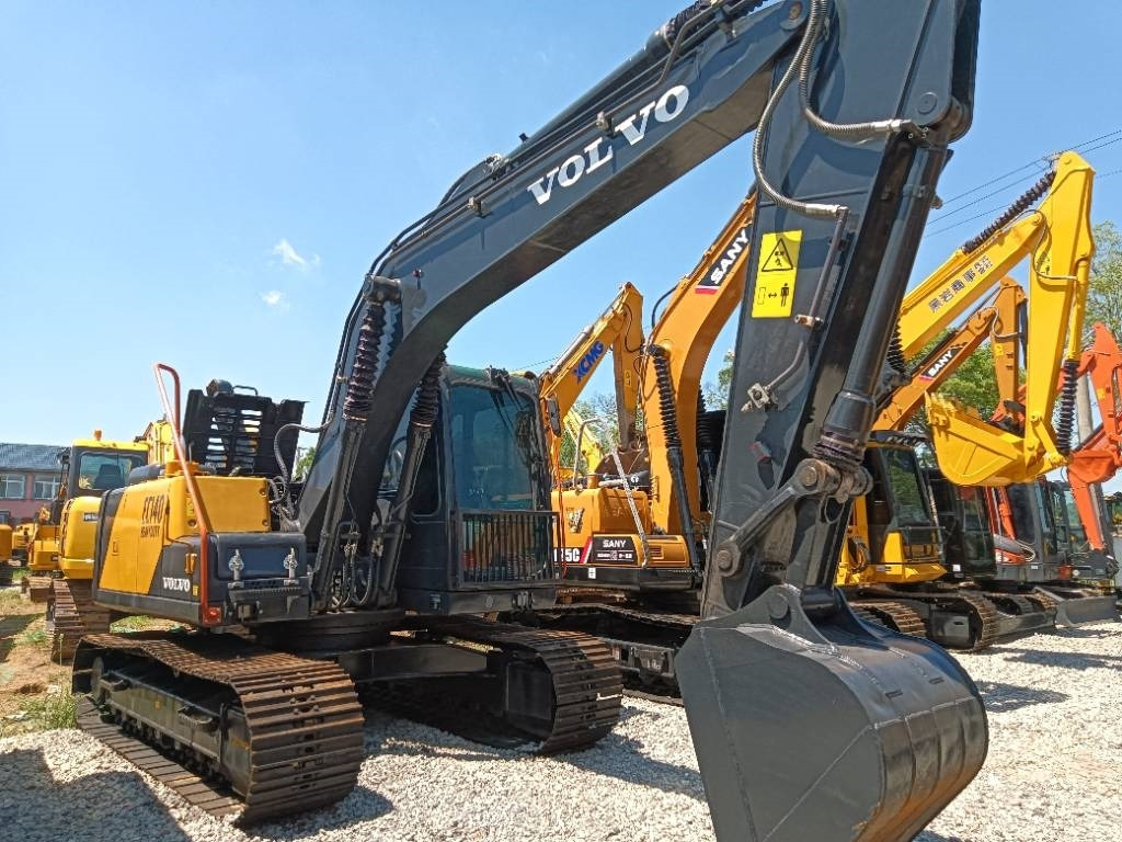 Volvo EC 140 B - Верижен багер: снимка 4 Volvo EC 140 B - Верижен багер: снимка 4