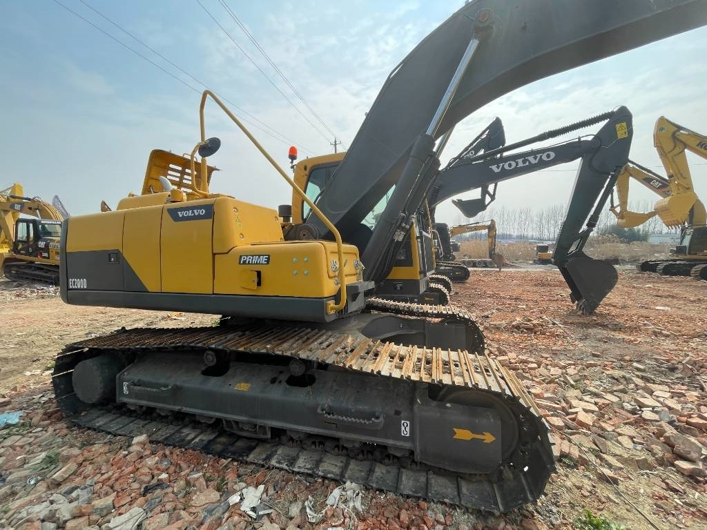 Volvo EC 200 - Верижен багер: снимка 2 Volvo EC 200 - Верижен багер: снимка 2