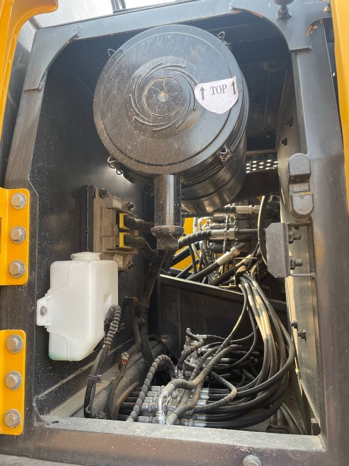 Volvo EC 210 - Верижен багер: снимка 3 Volvo EC 210 - Верижен багер: снимка 3