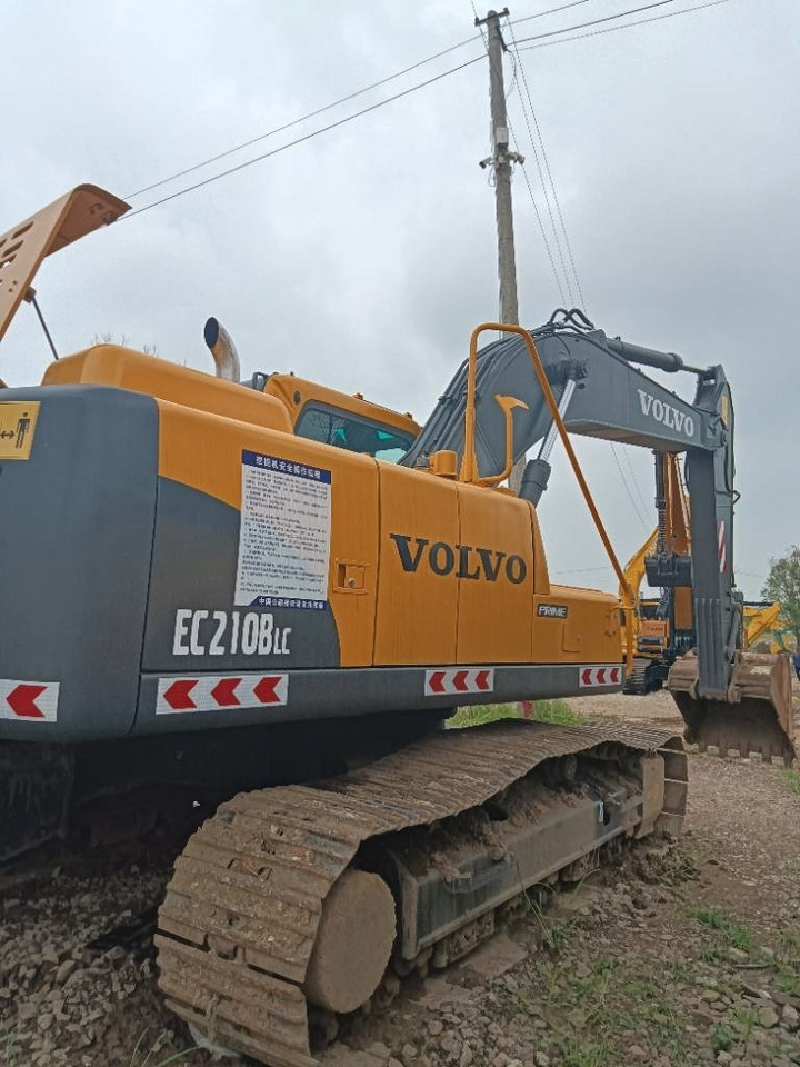 Нови Верижен багер Volvo EC 210: снимка 8