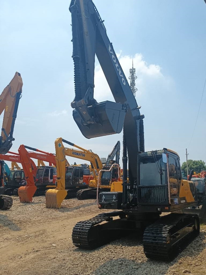 Volvo EC 240 - Верижен багер: снимка 4 Volvo EC 240 - Верижен багер: снимка 4