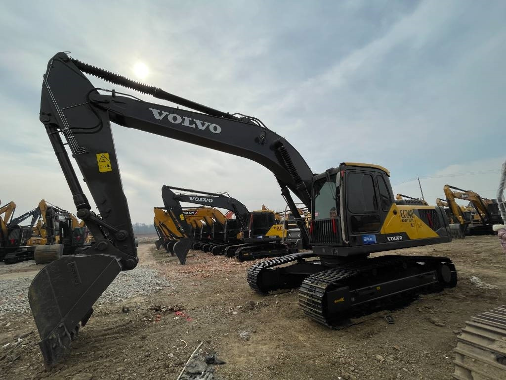Volvo EC 240 - Верижен багер: снимка 1 Volvo EC 240 - Верижен багер: снимка 1