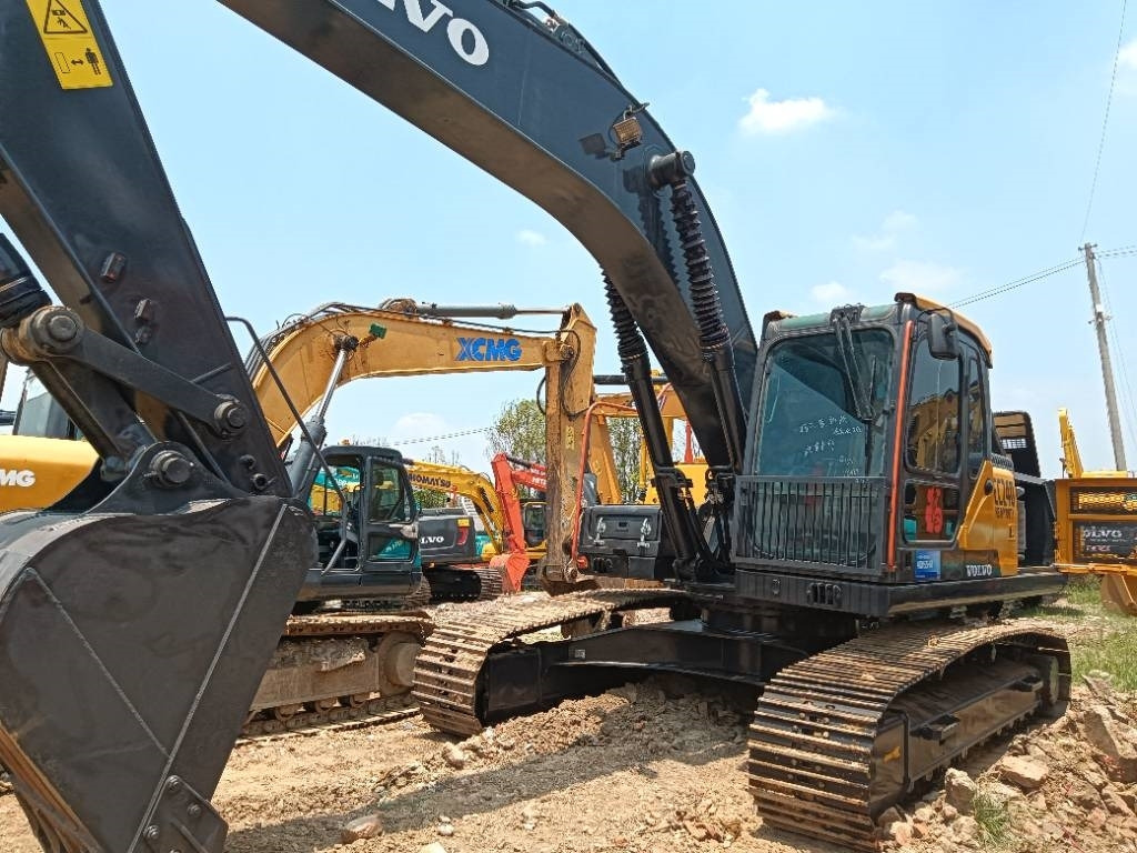 Верижен багер Volvo EC 240: снимка 7