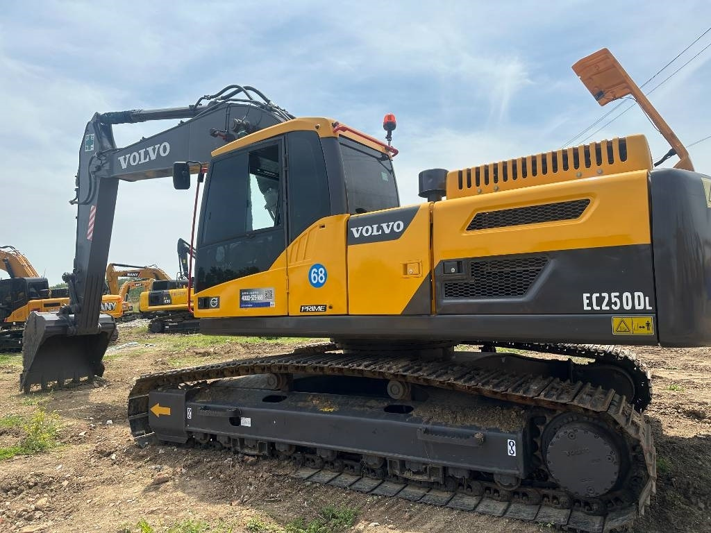 Volvo EC 250 D - Верижен багер: снимка 2 Volvo EC 250 D - Верижен багер: снимка 2
