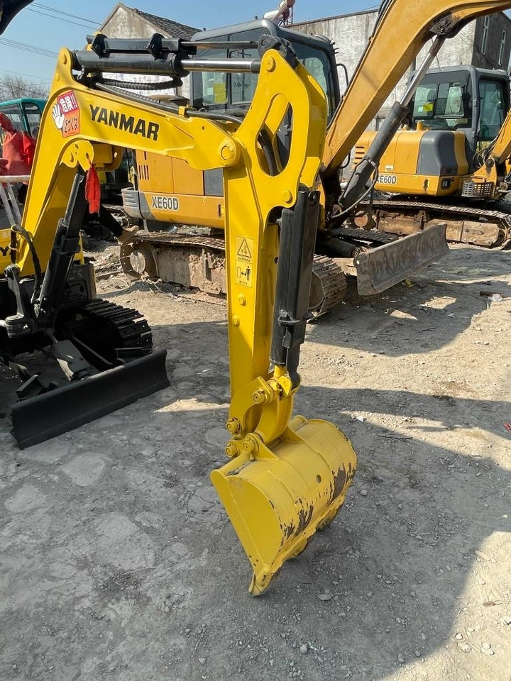 Yanmar Vio 17 - Мини багер: снимка 4 Yanmar Vio 17 - Мини багер: снимка 4