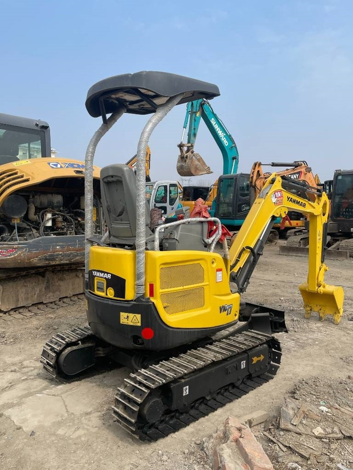 Yanmar Vio 17 - Мини багер: снимка 1 Yanmar Vio 17 - Мини багер: снимка 1