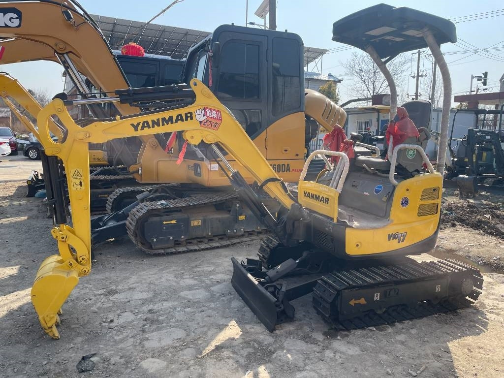 Yanmar Vio 17 - Мини багер: снимка 2 Yanmar Vio 17 - Мини багер: снимка 2