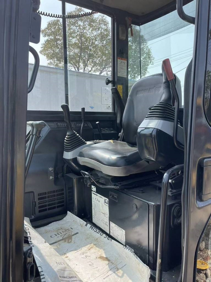 Yanmar Vio 35 - Мини багер: снимка 2 Yanmar Vio 35 - Мини багер: снимка 2