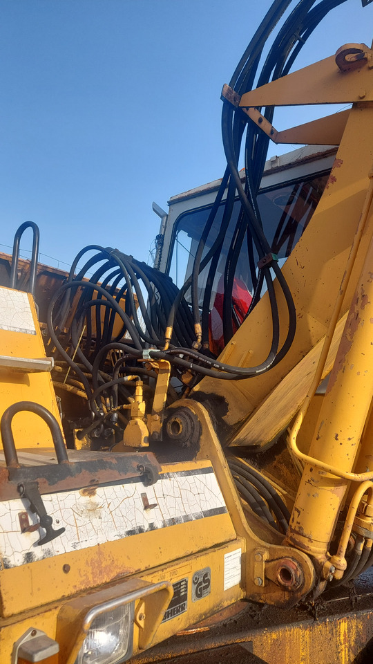 Liebherr 900A - Колесен багер: снимка 2 Liebherr 900A - Колесен багер: снимка 2