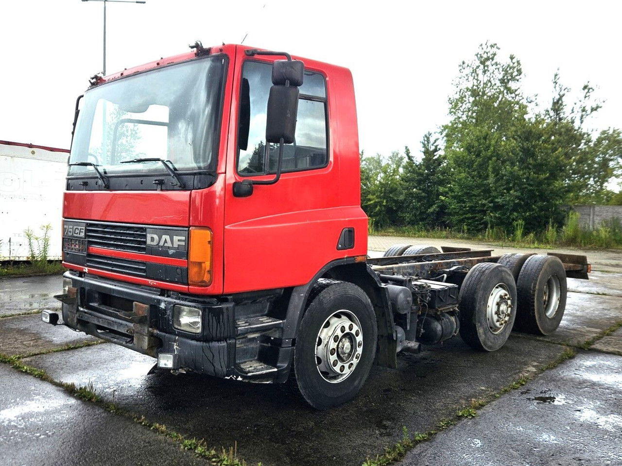 DAF CF 75.250 6x2 - Шаси кабина: снимка 3 DAF CF 75.250 6x2 - Шаси кабина: снимка 3