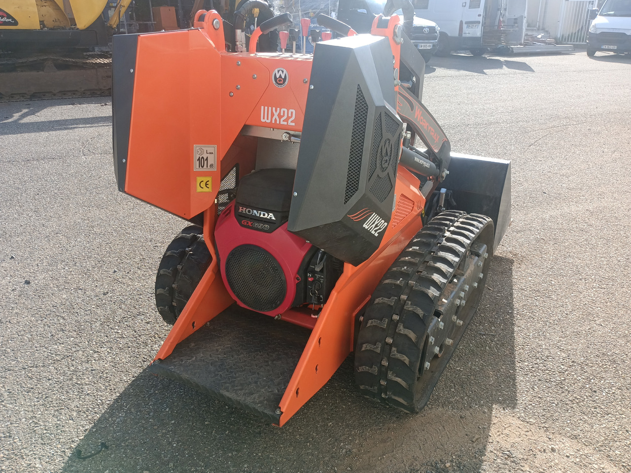 Cast Loaders Worky Trax WX22 - Мини верижен товарач: снимка 3 Cast Loaders Worky Trax WX22 - Мини верижен товарач: снимка 3