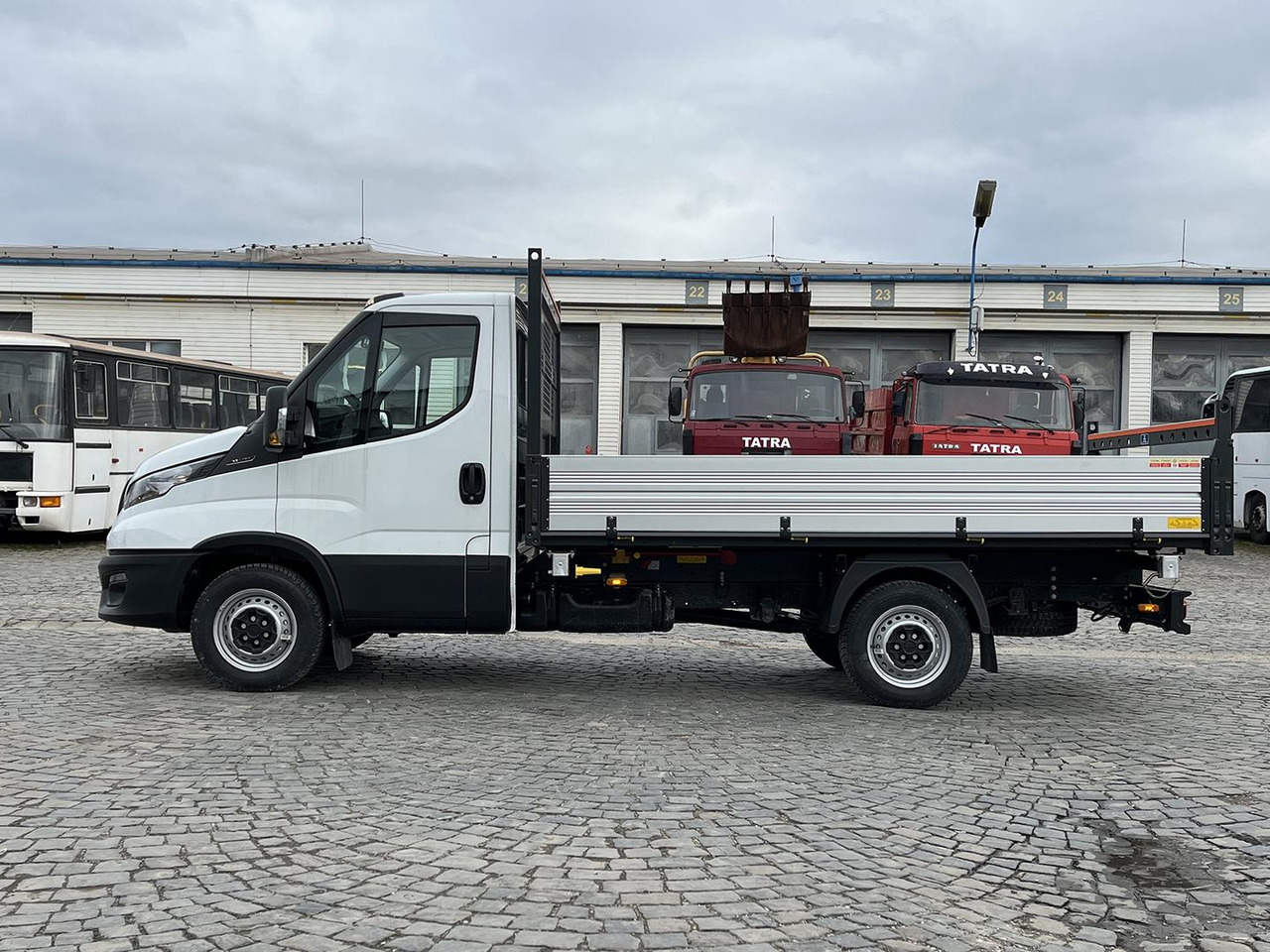 Iveco DAILY SKLÁPAČ, 2.3D, 35S16H - Бус самосвал: снимка 4 Iveco DAILY SKLÁPAČ, 2.3D, 35S16H - Бус самосвал: снимка 4