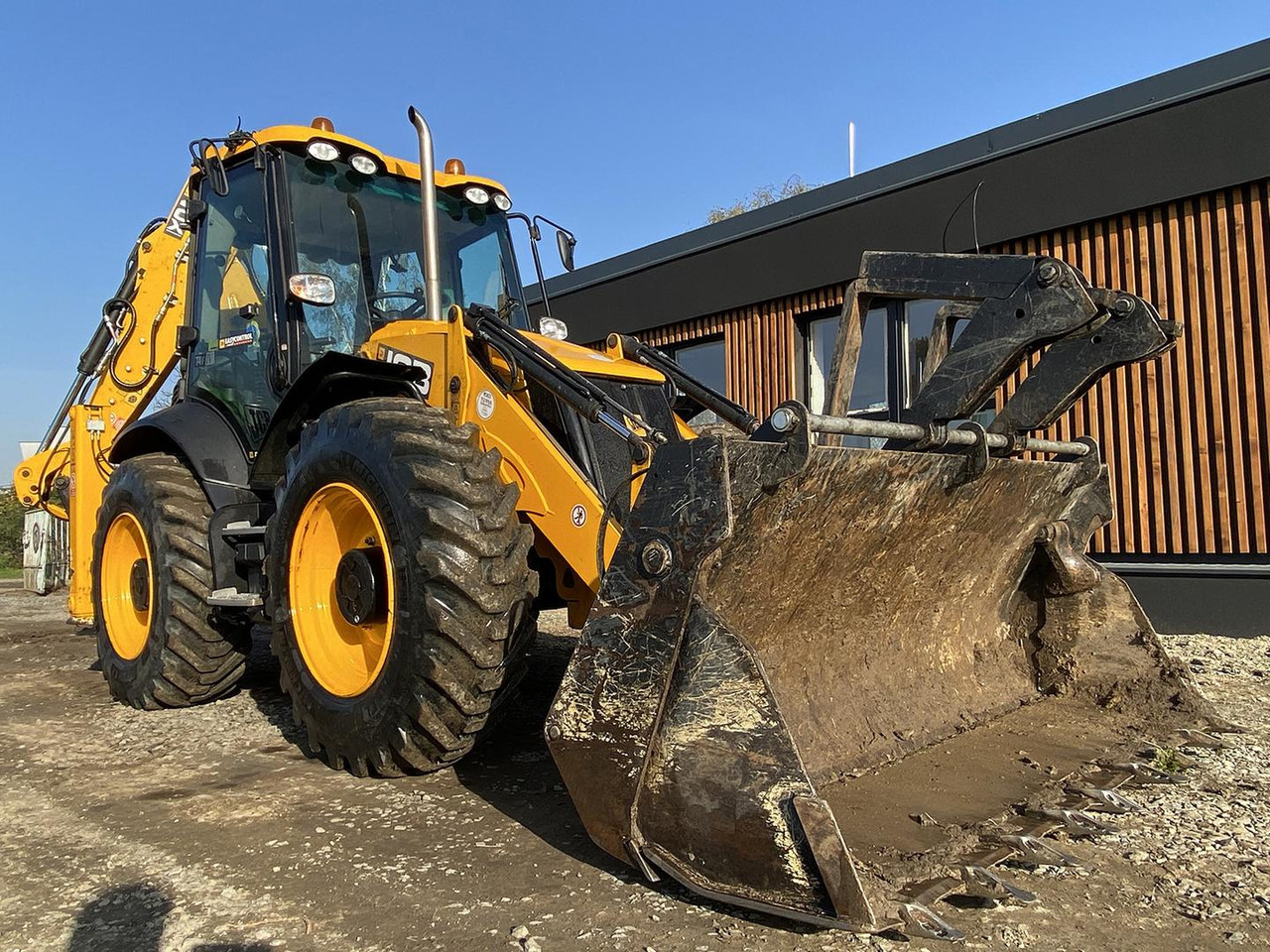 JCB 4CX ECO, Joystic, Traktobager - Багер-товарач: снимка 3 JCB 4CX ECO, Joystic, Traktobager - Багер-товарач: снимка 3