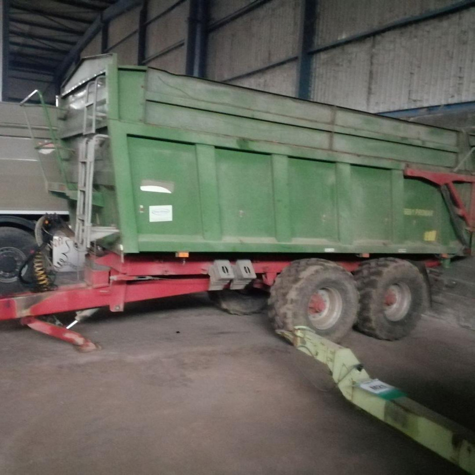 Pronar T, Traktorový náves, 669/1 - Селскостопанско ремарке самосвал: снимка 3 Pronar T, Traktorový náves, 669/1 - Селскостопанско ремарке самосвал: снимка 3