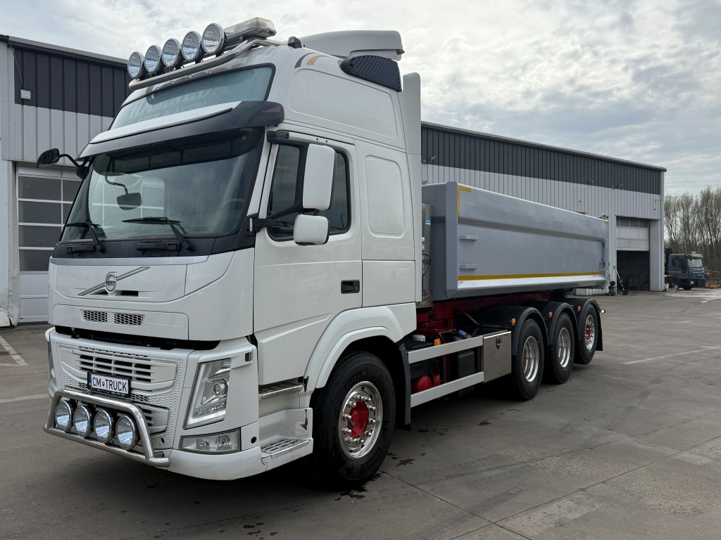 VOLVO FM 500, 2015, 8x4 tridem, S1 - Самосвал камион: снимка 4 VOLVO FM 500, 2015, 8x4 tridem, S1 - Самосвал камион: снимка 4