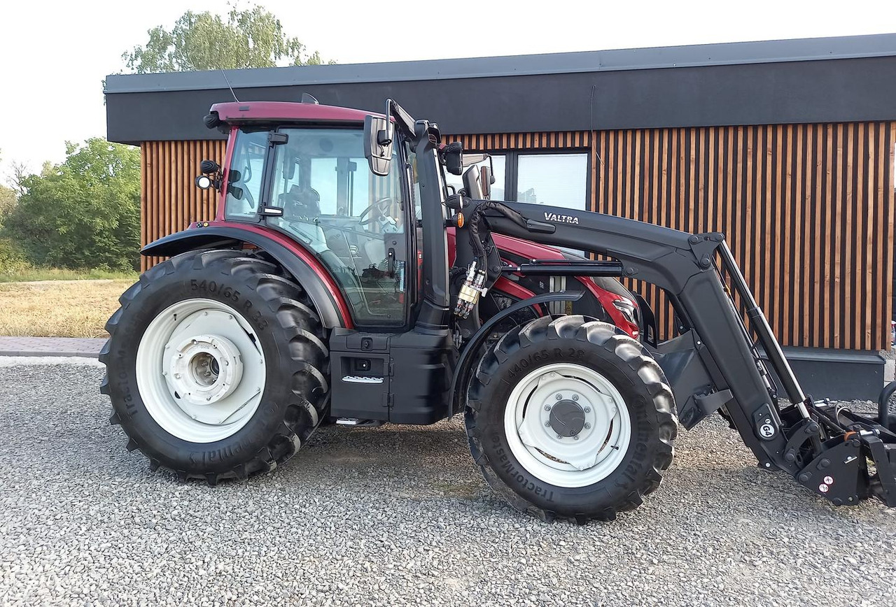 Valtra G, Agco power MBTN - D5, 115 A - Трактор: снимка 2 Valtra G, Agco power MBTN - D5, 115 A - Трактор: снимка 2