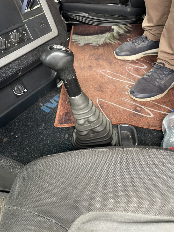 Iveco Stralis AS 440S45 - Влекач: снимка 4 Iveco Stralis AS 440S45 - Влекач: снимка 4