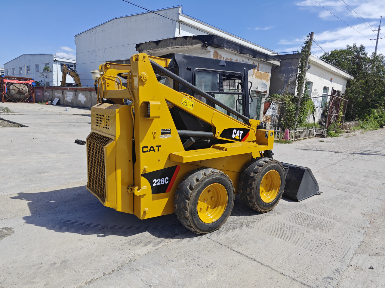 CATERPILLAR 226C - Мини челен товарач: снимка 2 CATERPILLAR 226C - Мини челен товарач: снимка 2