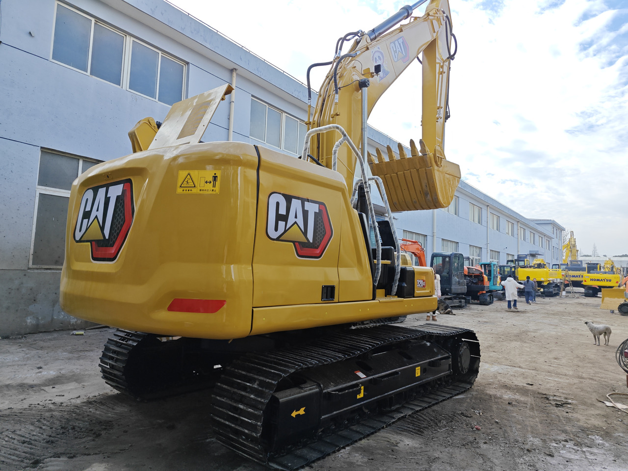 Верижен багер CATERPILLAR 320GC: снимка 1