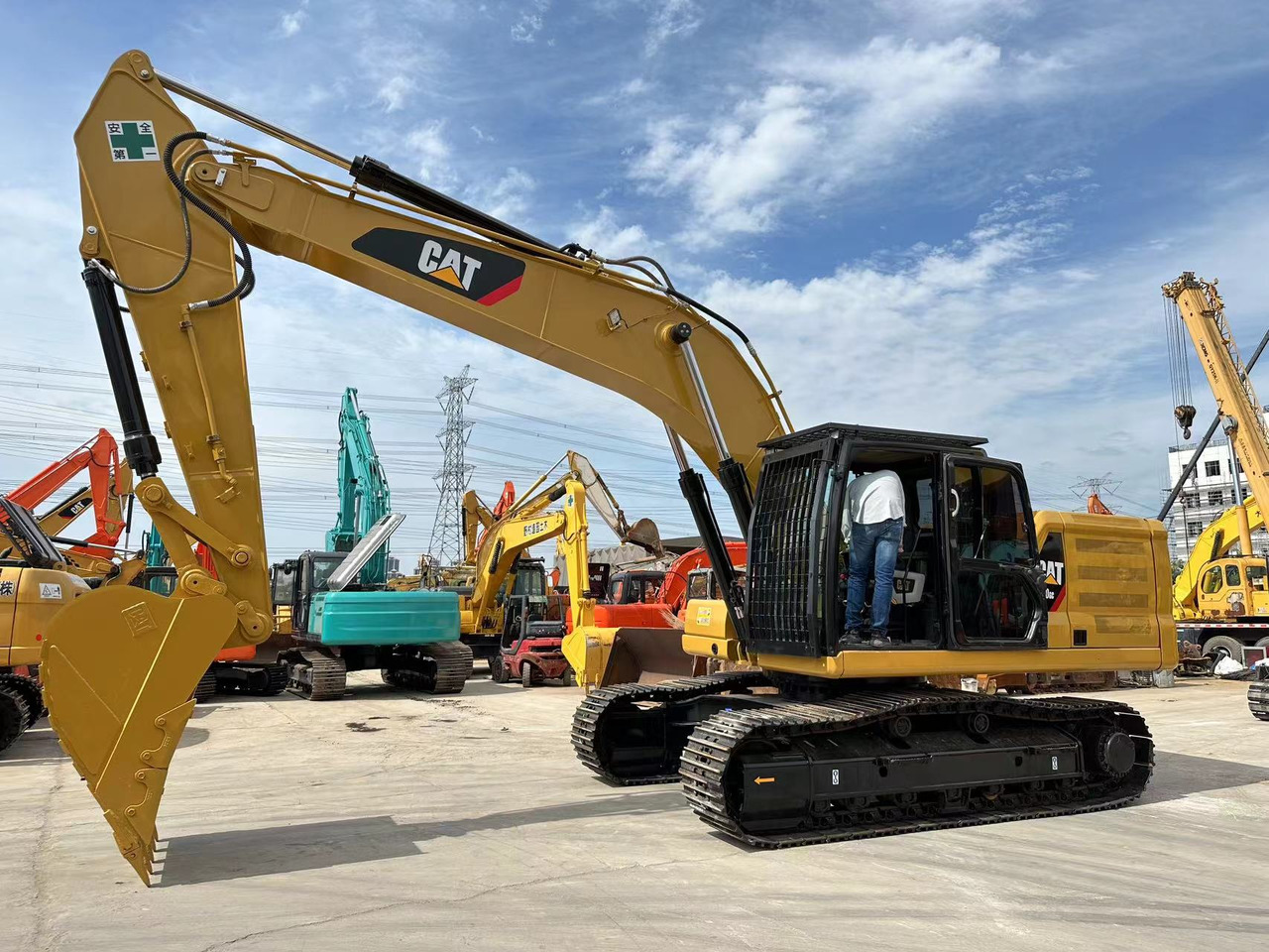 CATERPILLAR 330GC Used cat 330GC excavator - Верижен багер: снимка 1 CATERPILLAR 330GC Used cat 330GC excavator - Верижен багер: снимка 1