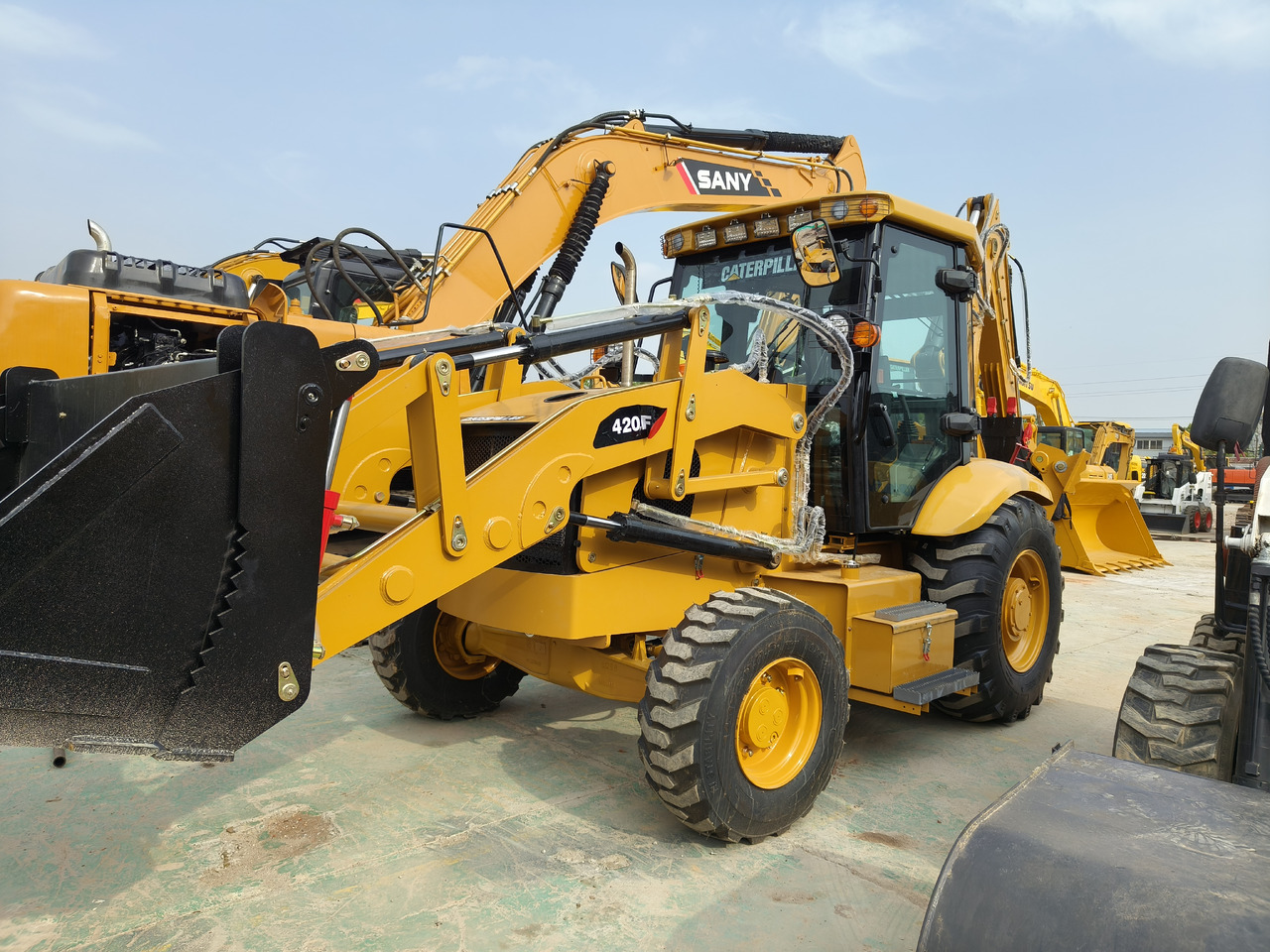 CATERPILLAR 420F Backhoe Loader - Багер-товарач: снимка 4 CATERPILLAR 420F Backhoe Loader - Багер-товарач: снимка 4