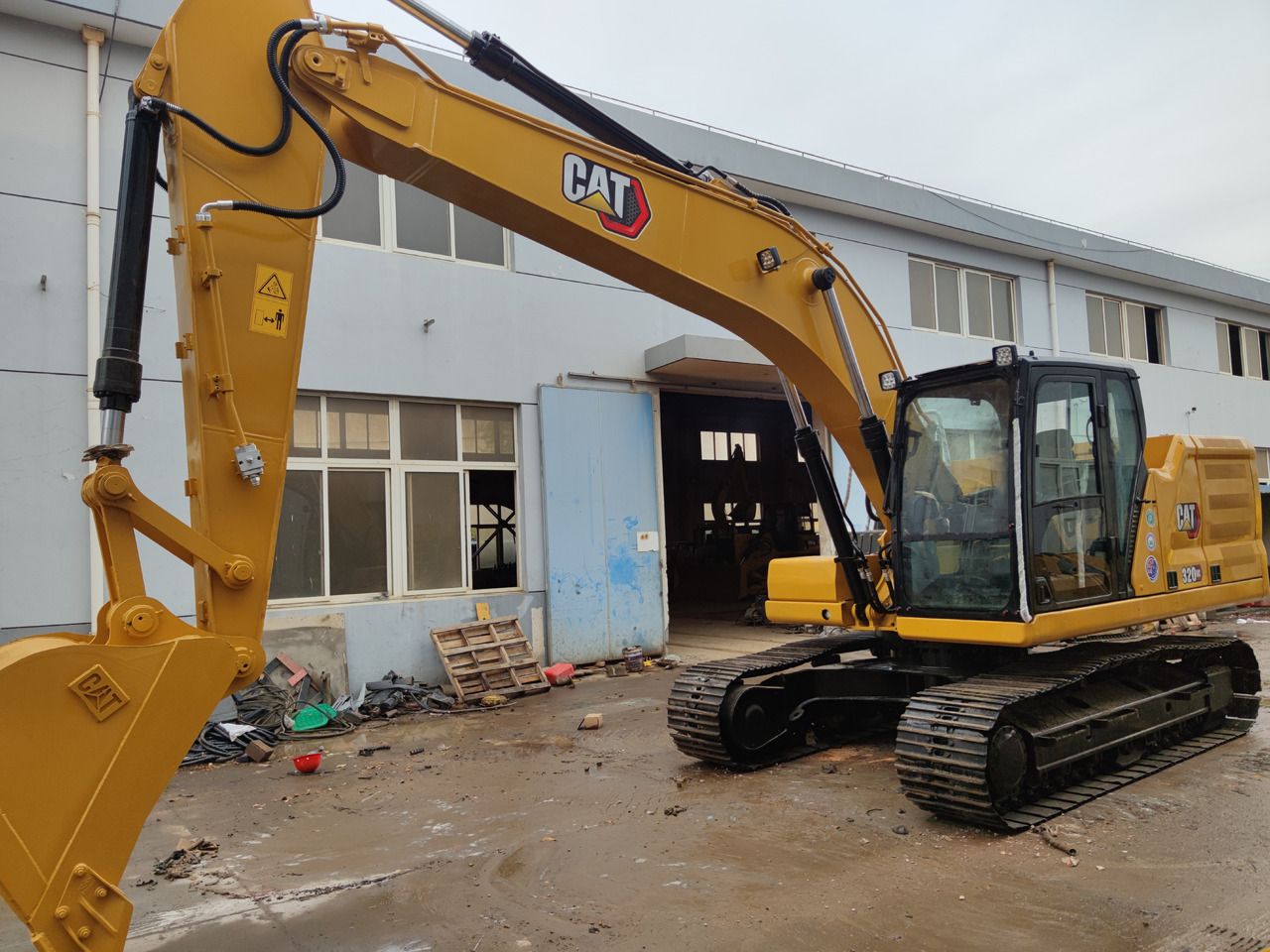 Caterpillar 320GC used excavator - Верижен багер: снимка 4 Caterpillar 320GC used excavator - Верижен багер: снимка 4