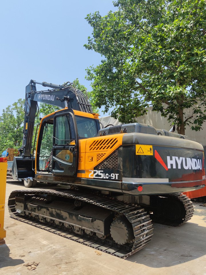 HYUNDAI 225 USED 225LC-9 EXCAVATOR - Верижен багер: снимка 4 HYUNDAI 225 USED 225LC-9 EXCAVATOR - Верижен багер: снимка 4