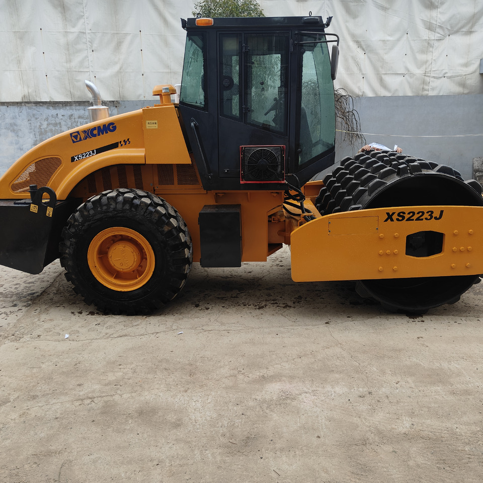 XCMG XS223J road roller - Компактор: снимка 1 XCMG XS223J road roller - Компактор: снимка 1