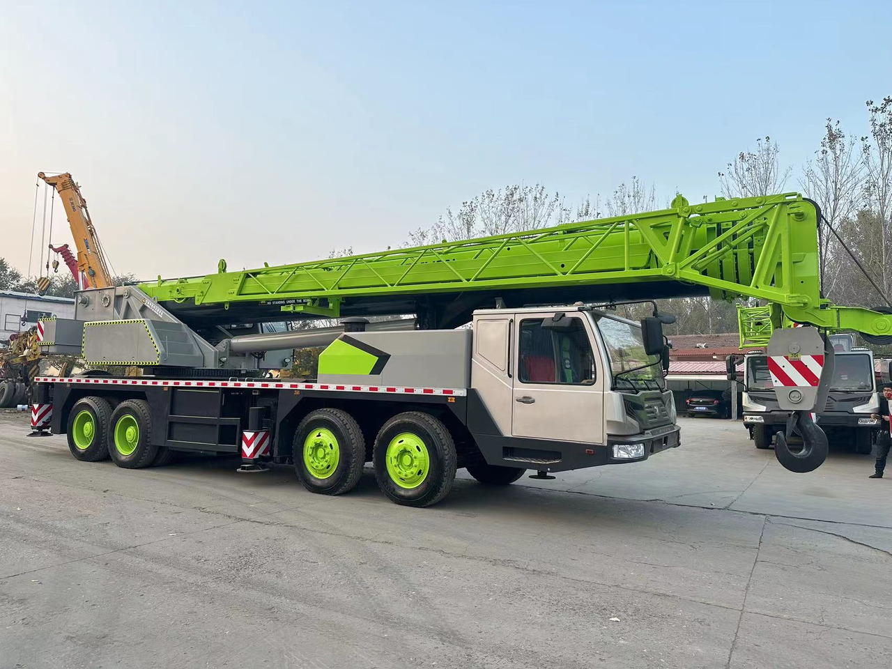 ZOOMLION ZTC700V - Автокран: снимка 1 ZOOMLION ZTC700V - Автокран: снимка 1