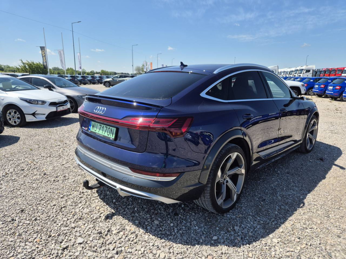 AUDI E-TRON S SPORTBACK SUV - Джип: снимка 4 AUDI E-TRON S SPORTBACK SUV - Джип: снимка 4