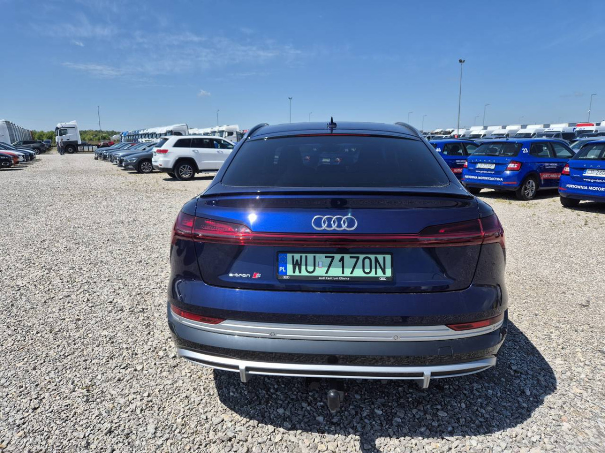 AUDI E-TRON S SPORTBACK SUV - Джип: снимка 5 AUDI E-TRON S SPORTBACK SUV - Джип: снимка 5