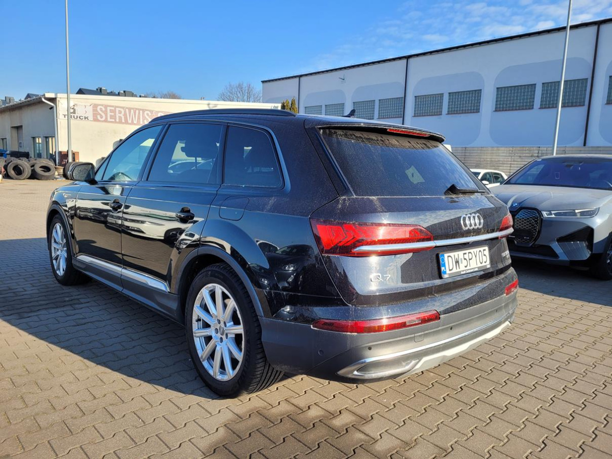 AUDI Q7 SUV - Джип: снимка 4 AUDI Q7 SUV - Джип: снимка 4
