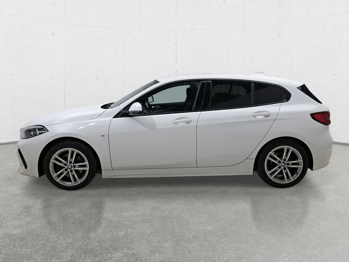 BMW 118D HATCHBACK - Хечбек: снимка 5 BMW 118D HATCHBACK - Хечбек: снимка 5