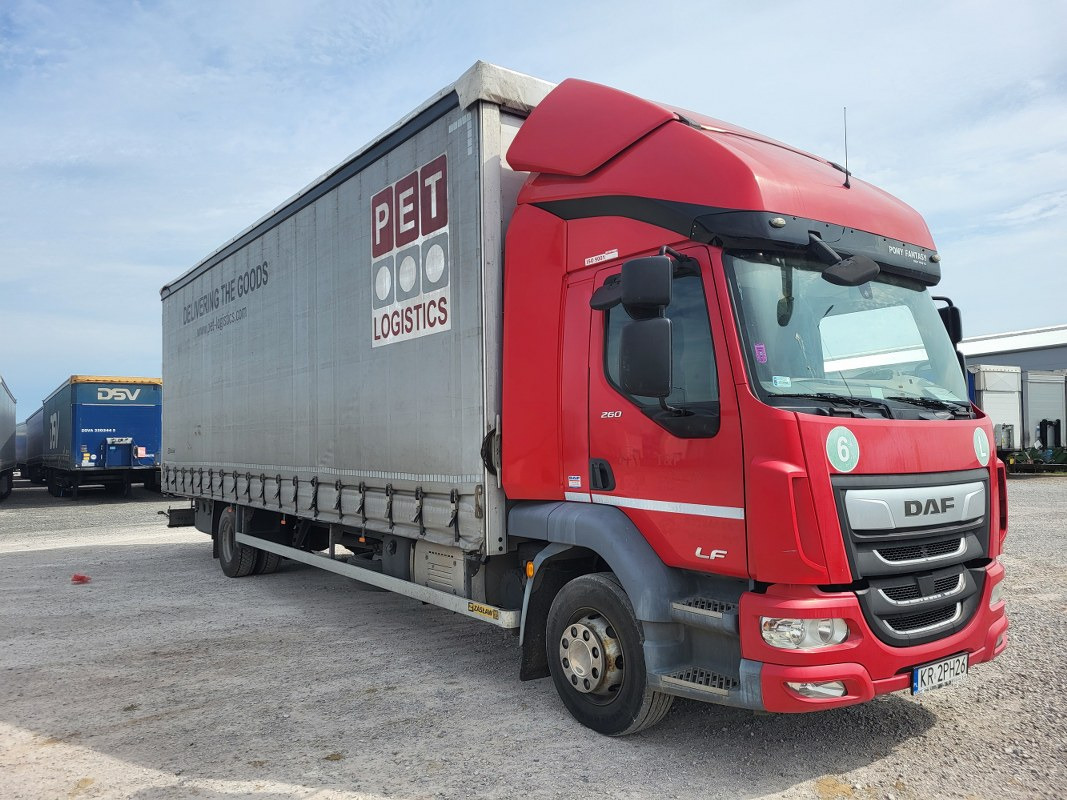 DAF LF SOLÓWKA - Камион с брезент: снимка 1 DAF LF SOLÓWKA - Камион с брезент: снимка 1
