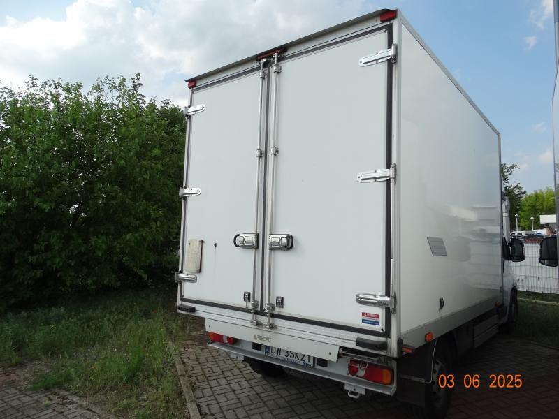 FIAT DUCATO CHŁODNIA/IZOTERMA - Хладилен бус: снимка 4 FIAT DUCATO CHŁODNIA/IZOTERMA - Хладилен бус: снимка 4