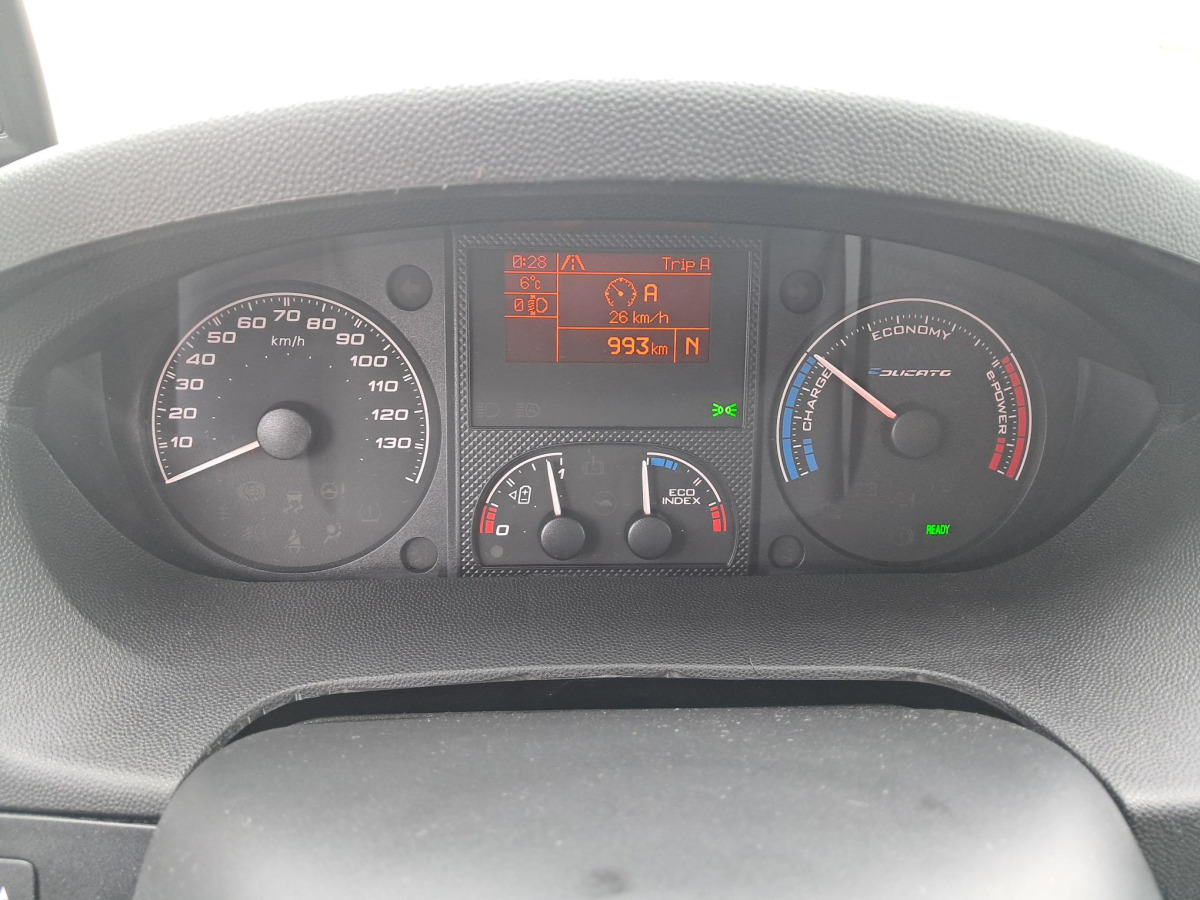 Товарен бус, Електрически бус FIAT DUCATO FURGON BLASZAK: снимка 7