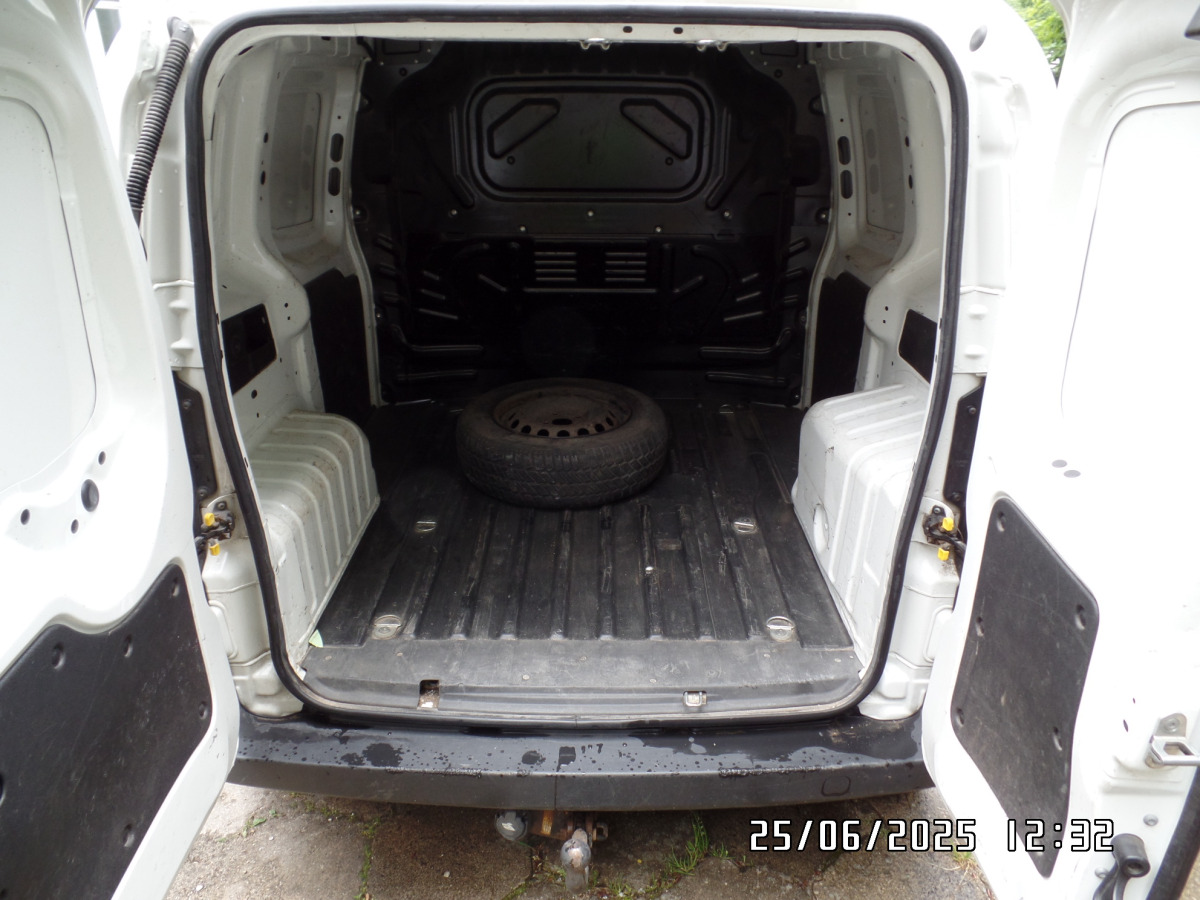 Лизинг на  FIAT FIORINO FURGON BLASZAK FIAT FIORINO FURGON BLASZAK: снимка 12