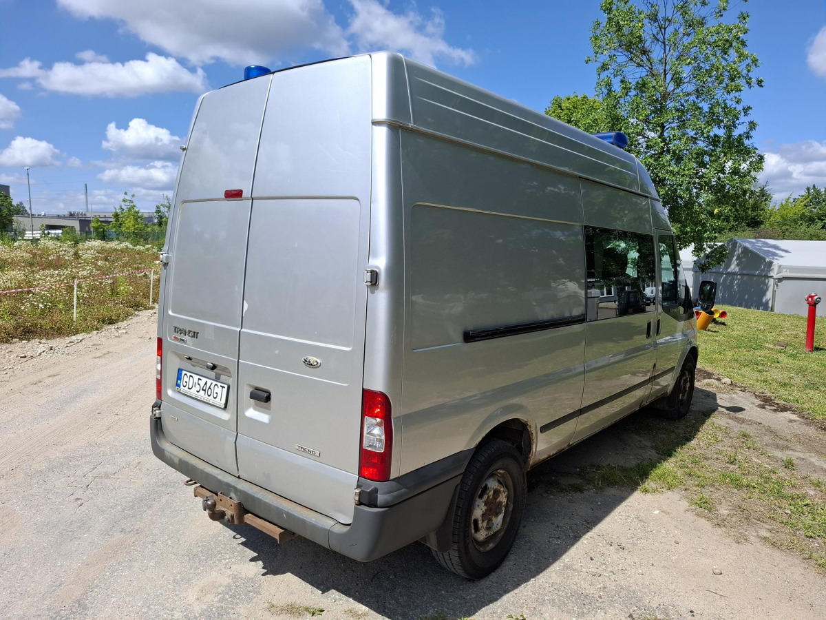 FORD TRANSIT BRYGADÓWKA - Бус с двойна кабина: снимка 3 FORD TRANSIT BRYGADÓWKA - Бус с двойна кабина: снимка 3