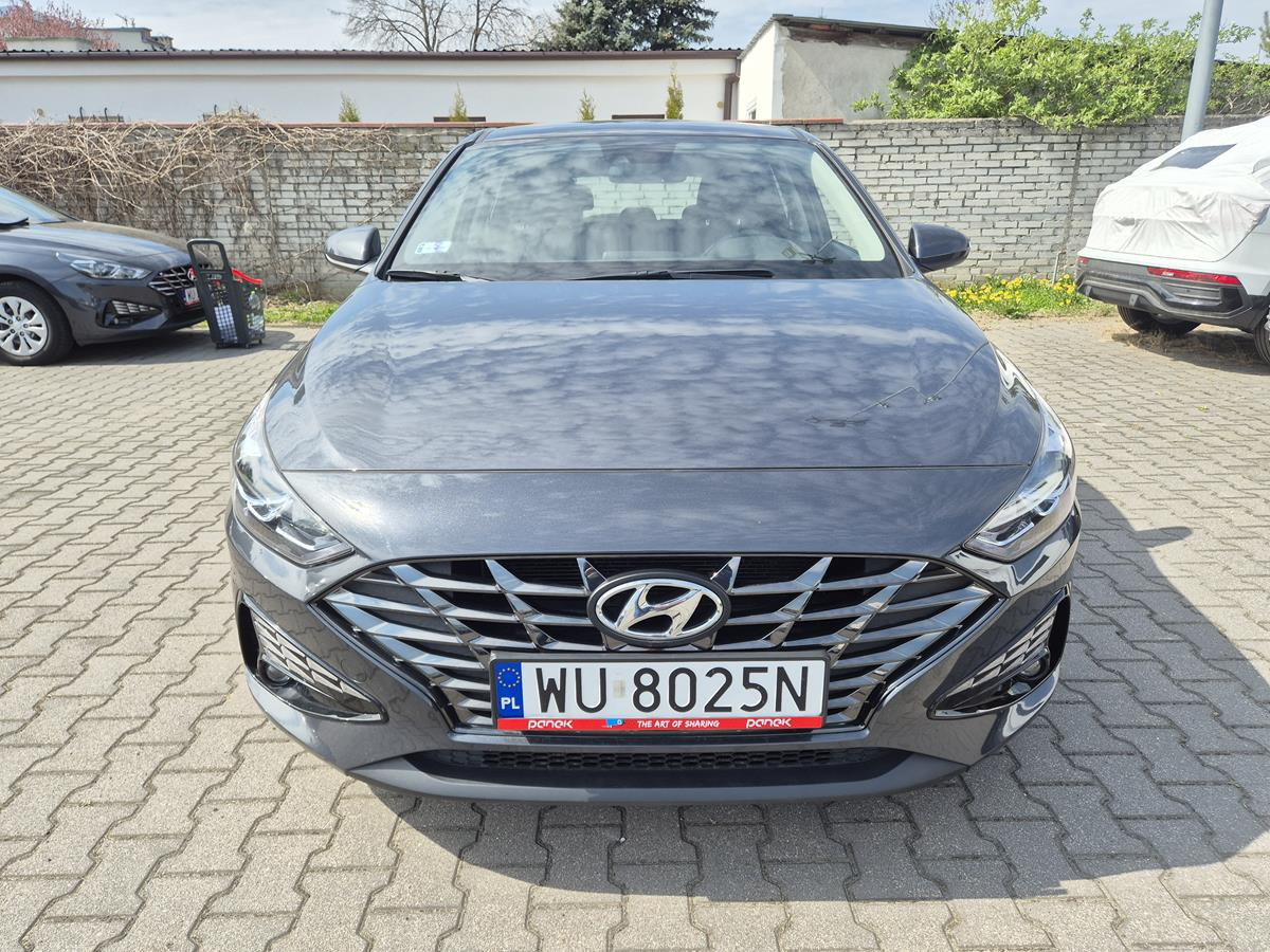 HYUNDAI I30 HATCHBACK - Хечбек: снимка 3 HYUNDAI I30 HATCHBACK - Хечбек: снимка 3