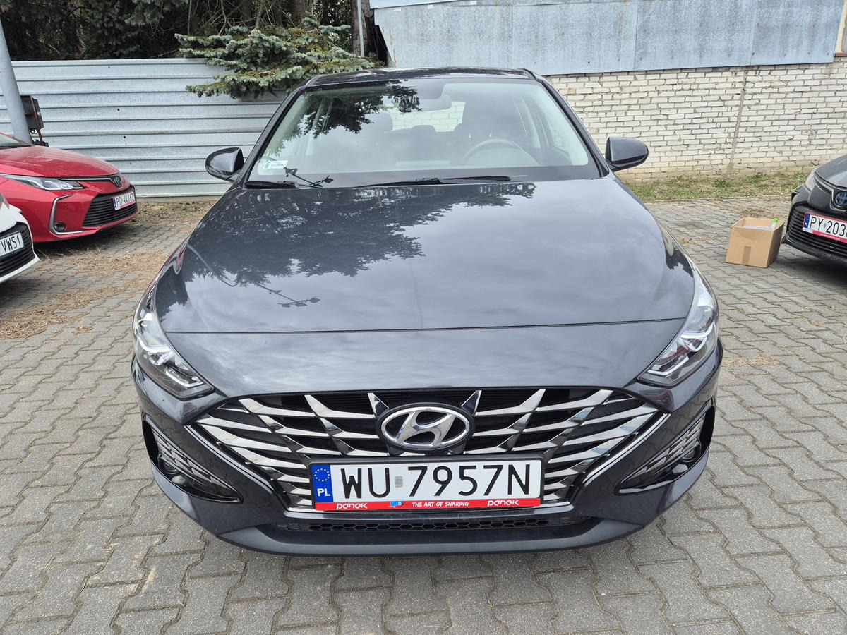 HYUNDAI I30 HATCHBACK - Хечбек: снимка 3 HYUNDAI I30 HATCHBACK - Хечбек: снимка 3