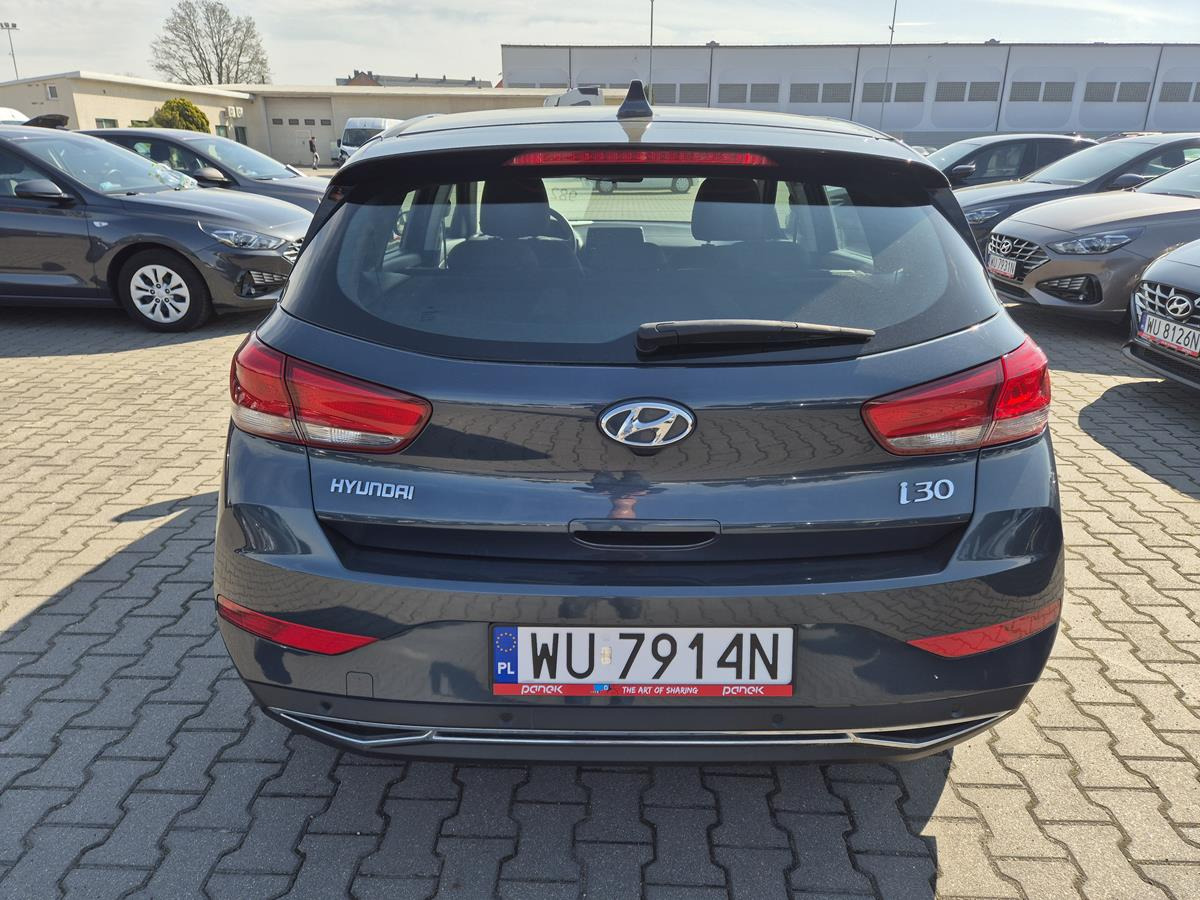 HYUNDAI I30 HATCHBACK - Хечбек: снимка 5 HYUNDAI I30 HATCHBACK - Хечбек: снимка 5