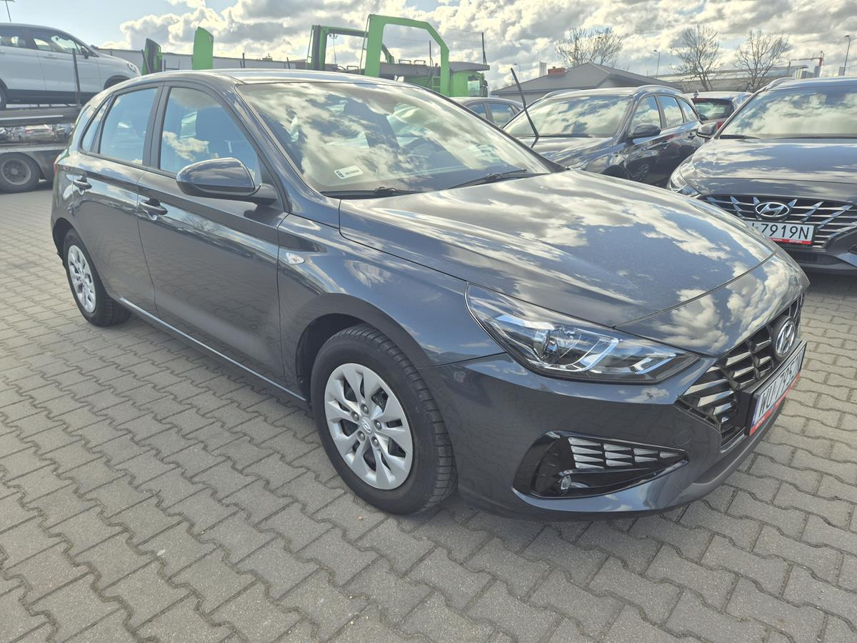 HYUNDAI I30 HATCHBACK - Лек автомобил: снимка 1 HYUNDAI I30 HATCHBACK - Лек автомобил: снимка 1
