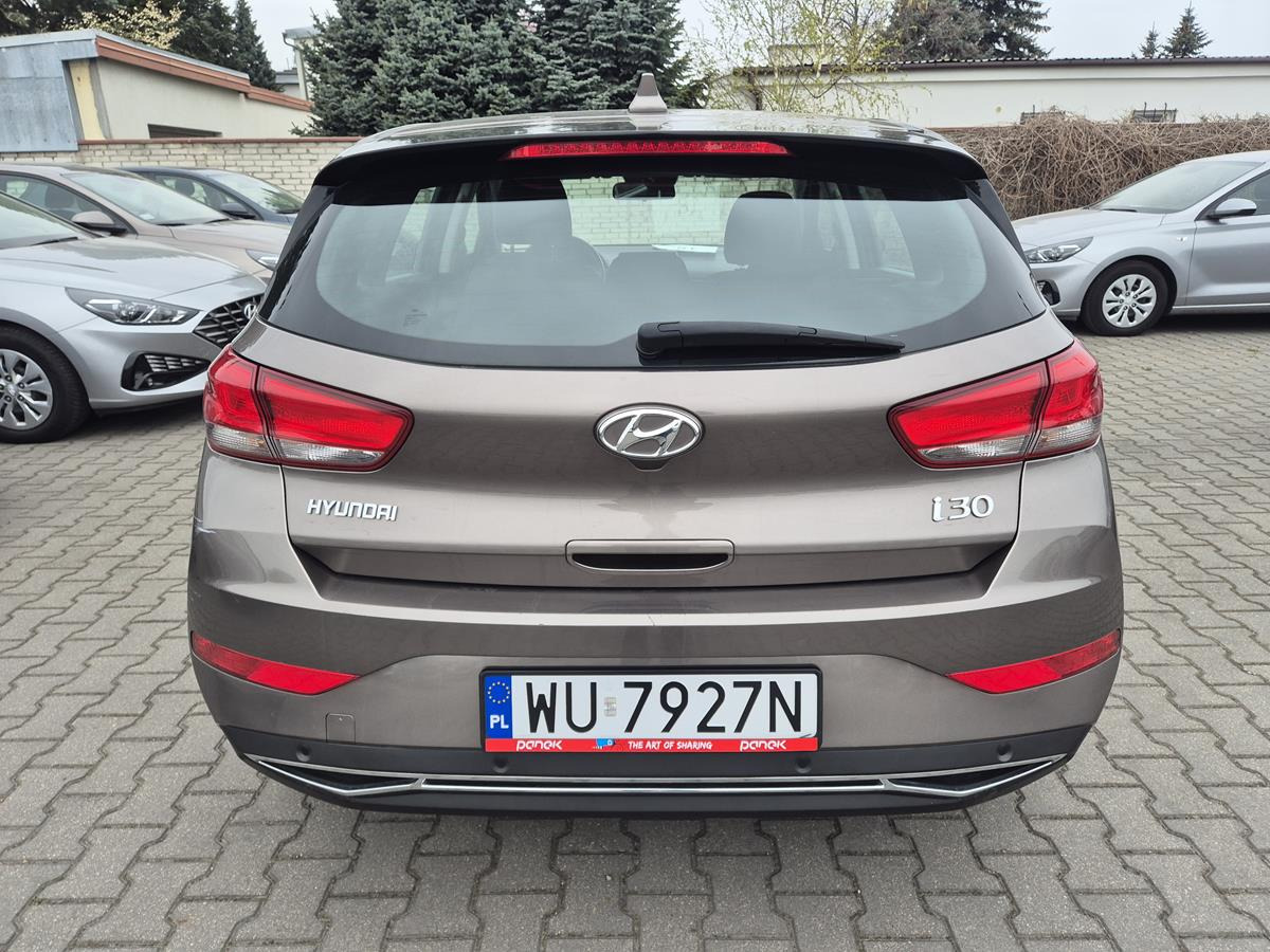 HYUNDAI I30 HATCHBACK - Хечбек: снимка 5 HYUNDAI I30 HATCHBACK - Хечбек: снимка 5