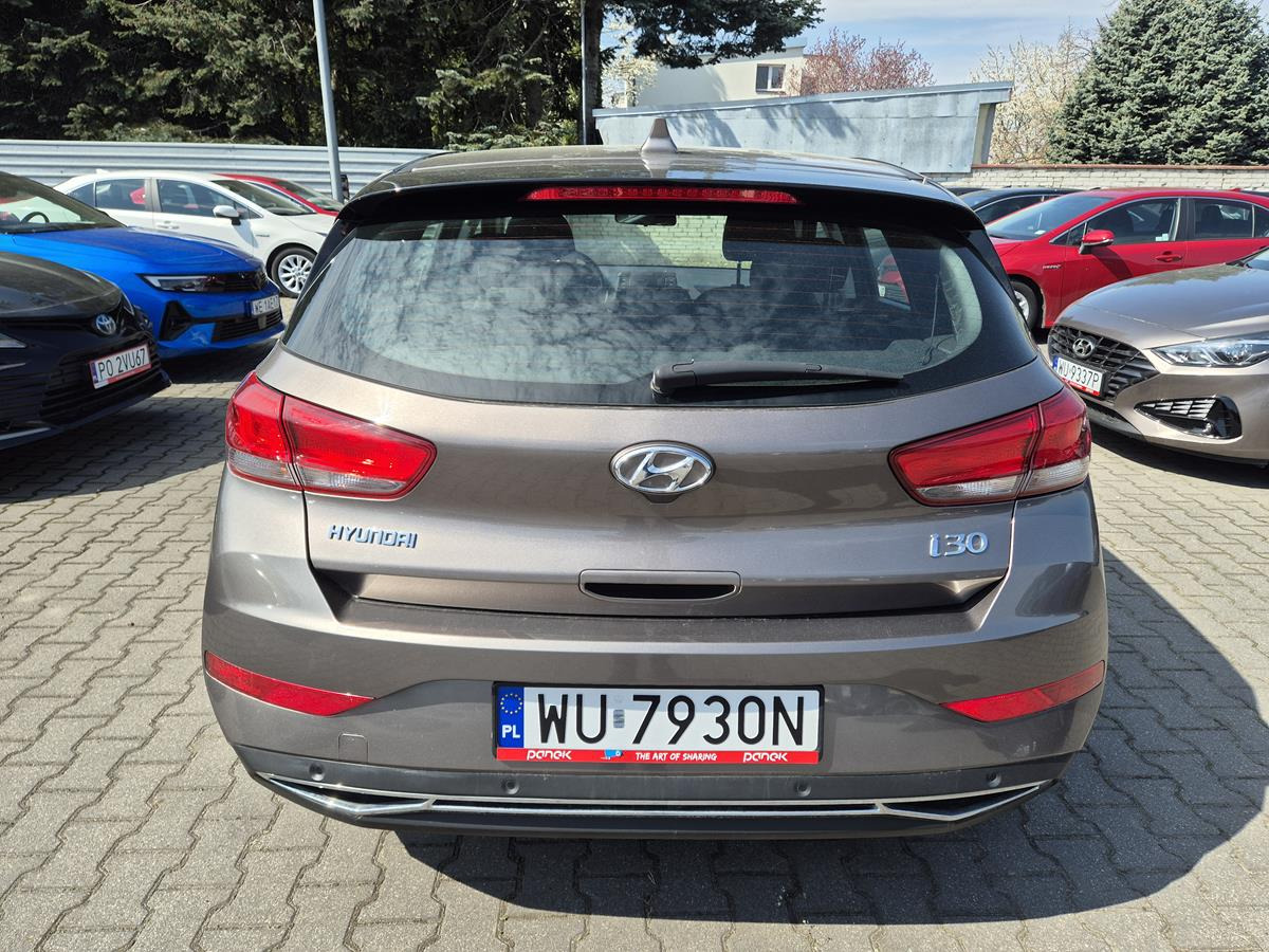 HYUNDAI I30 HATCHBACK - Хечбек: снимка 5 HYUNDAI I30 HATCHBACK - Хечбек: снимка 5