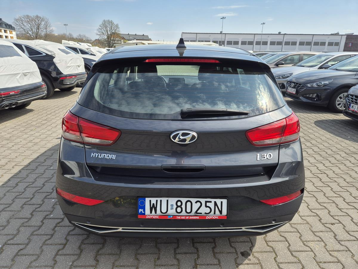 HYUNDAI I30 HATCHBACK - Хечбек: снимка 5 HYUNDAI I30 HATCHBACK - Хечбек: снимка 5